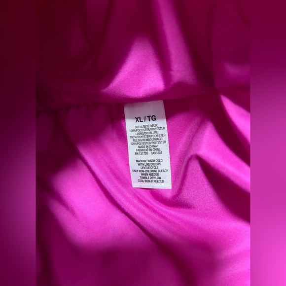 Medium/large puffer vest, Aeropostale - Picture 4 of 8